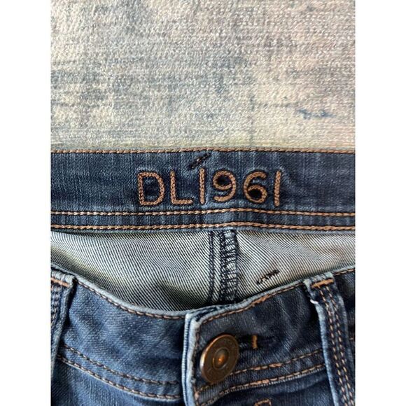 DL1961 Kate Slim Straight Jeans Size 27 - Picture 5 of 8